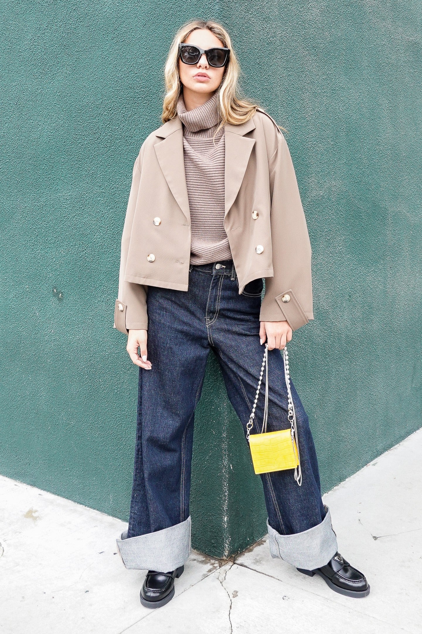 City Stroll Trench