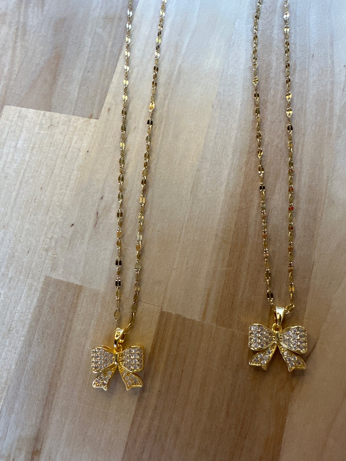 Glimmer Bow Necklace