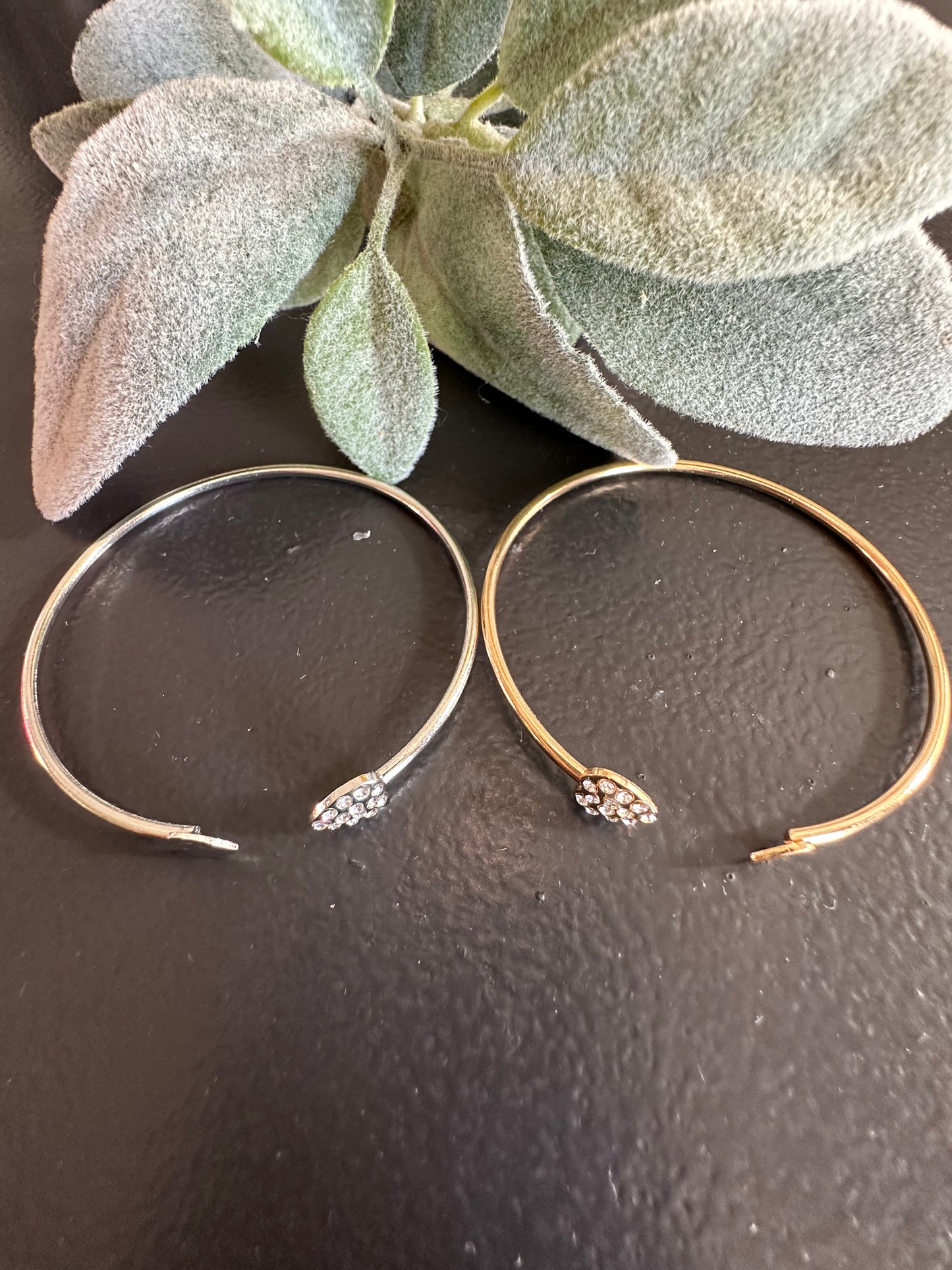 Jeweled Heart Bangle