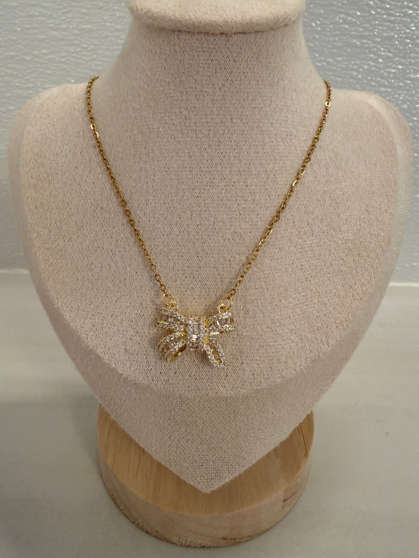 Sweet Sparkle Bow Necklace