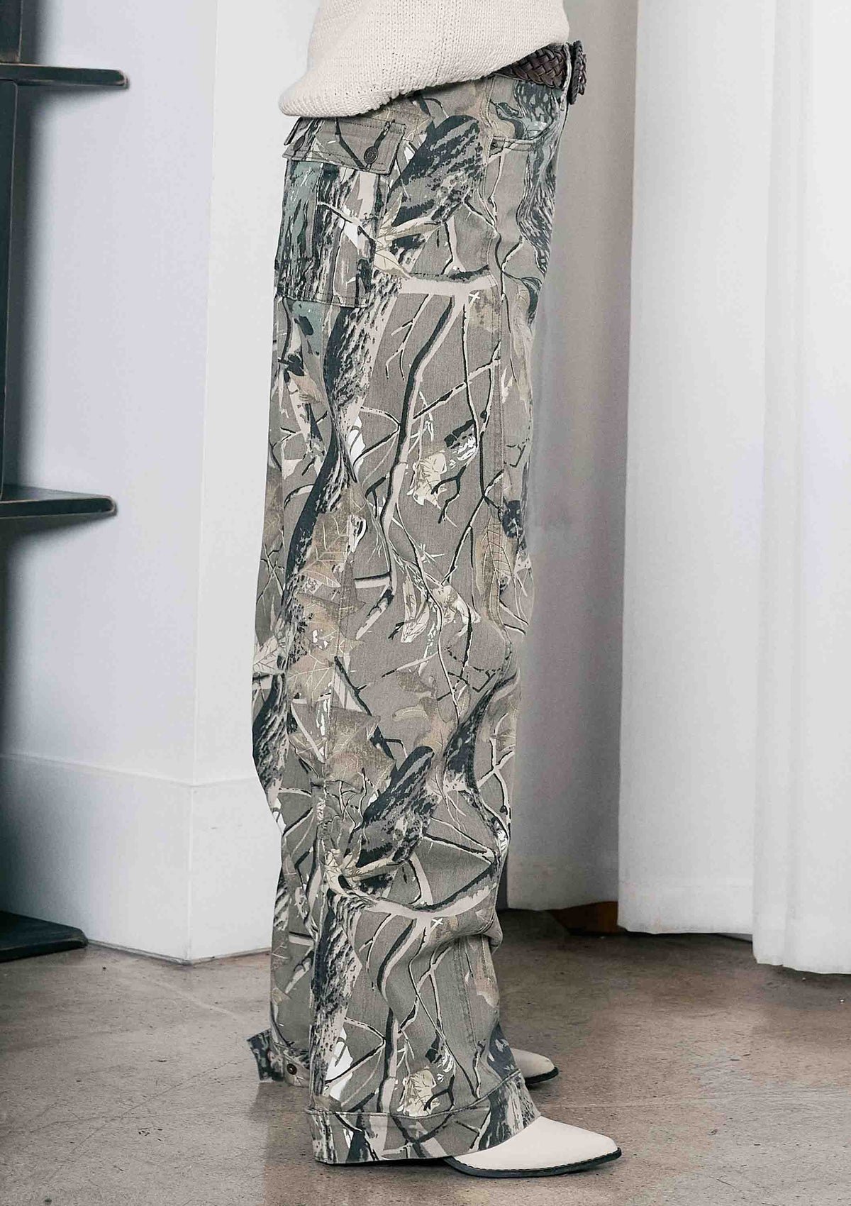 Wild Side Camo Barrel Jeans